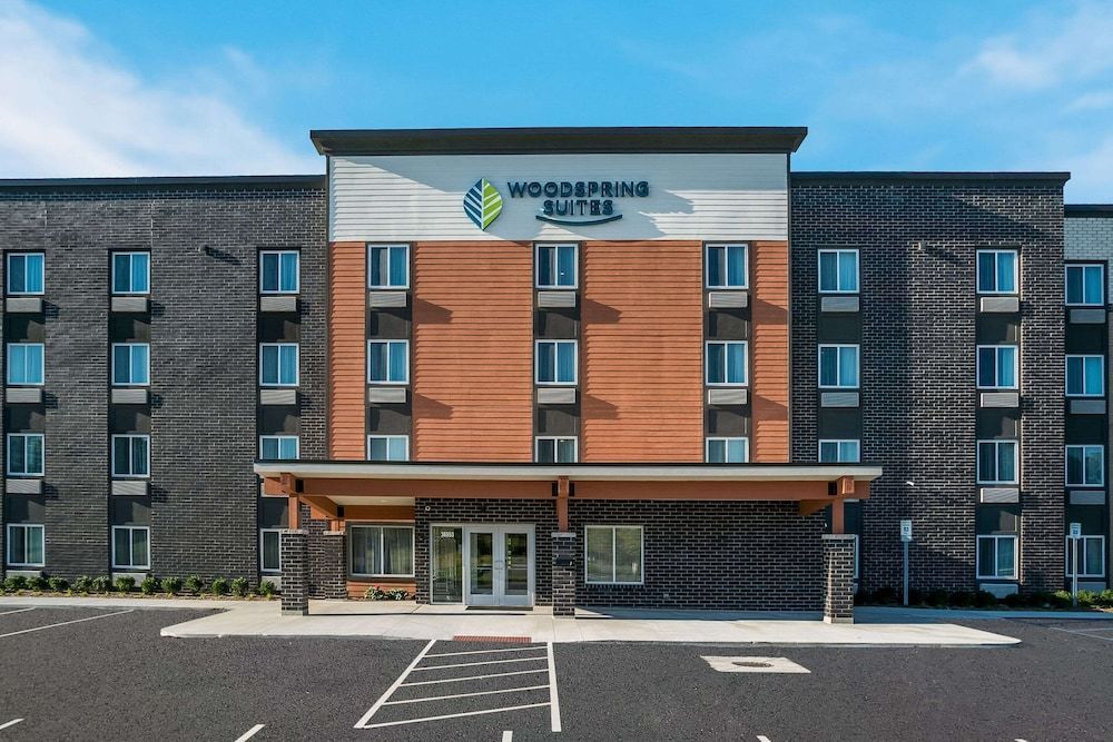 WoodSpring Suites Detroit Sterling Heights 1