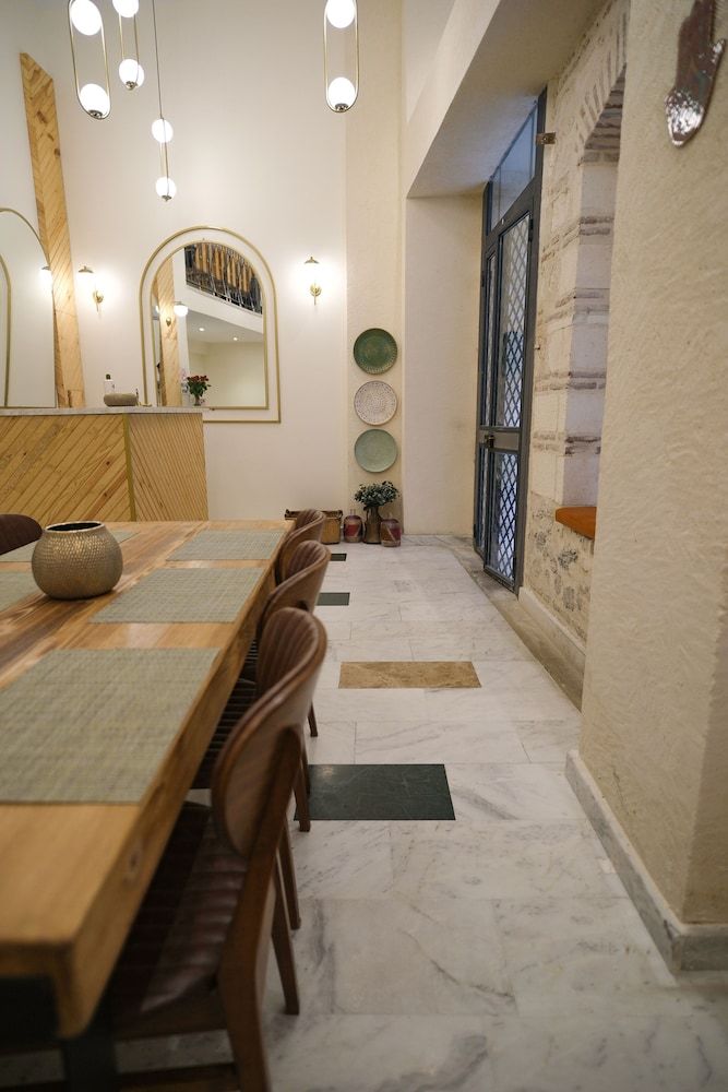 Pera Rasso Hotel 1