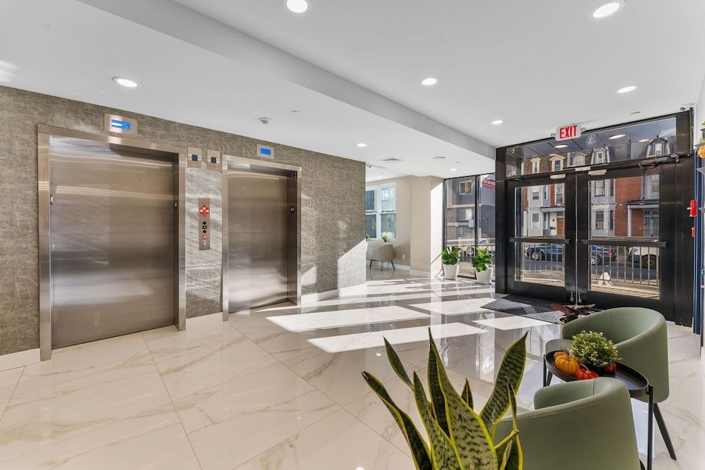 4211 Suites 2