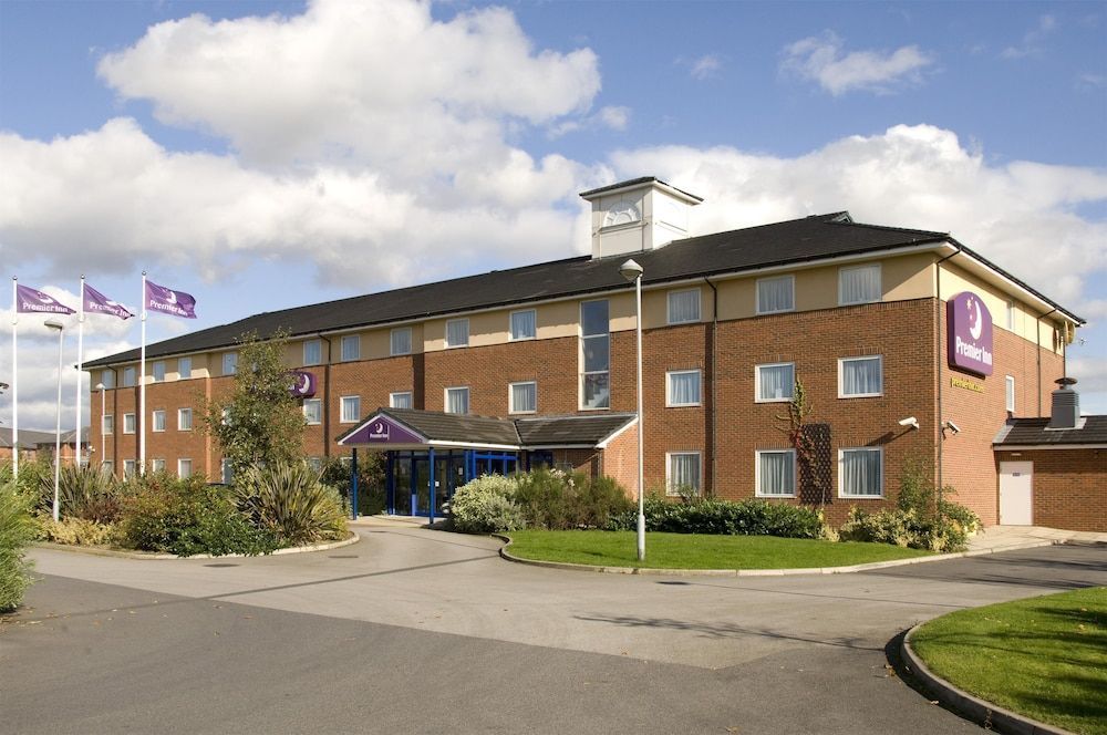 Premier Inn Wakefield South - M1 Jct39 1
