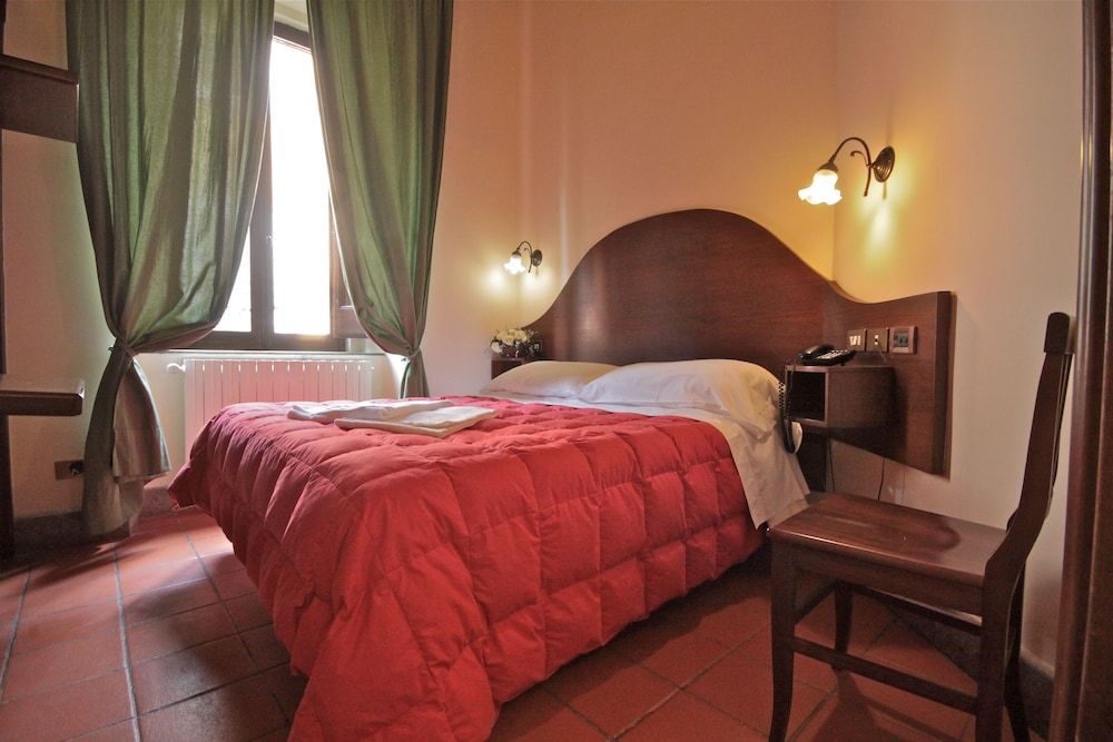 Hotel Panda 1