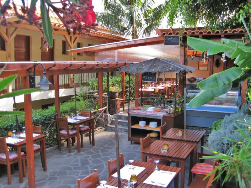 Traineira Vila Ventura Village 2