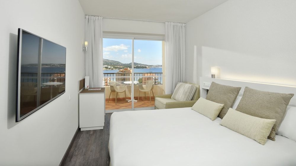 SOL by Meliá Palmanova Mallorca 2