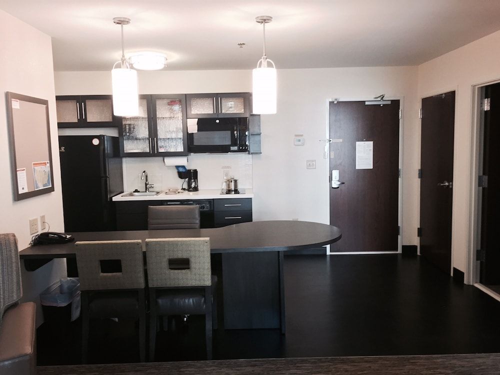 Candlewood Suites YOUNGSTOWN WEST - AUSTINTOWN by IHG 2