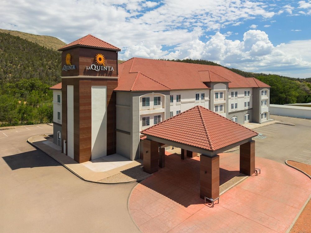 La Quinta by Wyndham Ruidoso Downs 1