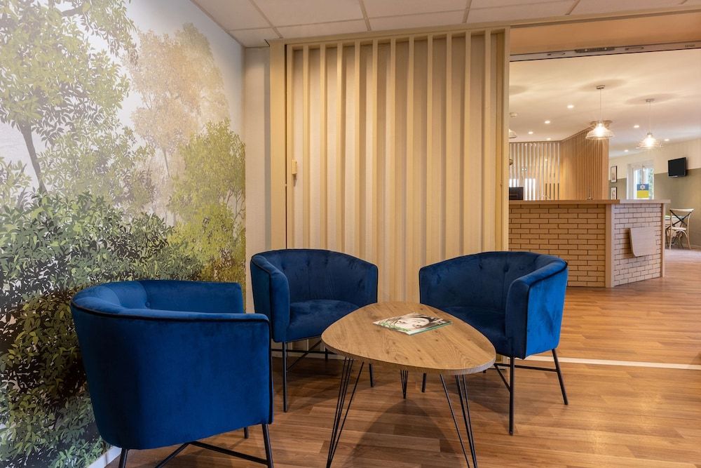 Sure Hotel by Best Western Plaisir 2