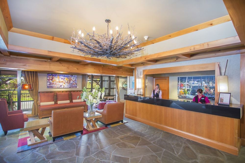 Carleton Lodge 2