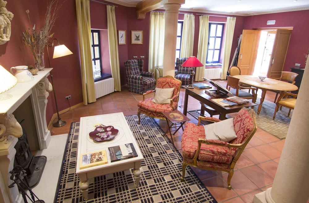 Hotel Sara De Ur 1