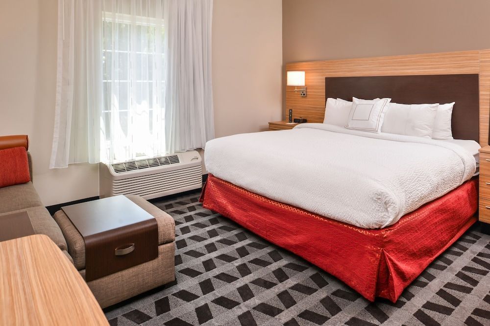 TownePlace Suites by Marriott Charleston-West Ashley 2