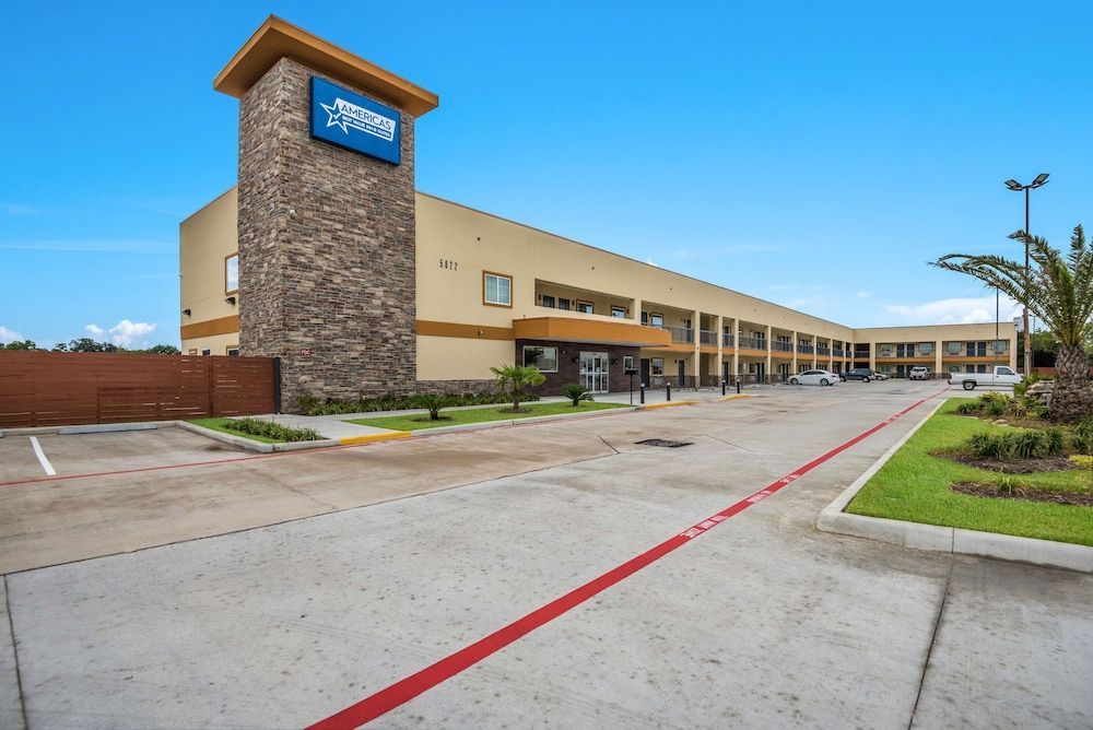 Americas Best Value Inn & Suites Houston at Hwy 6 1