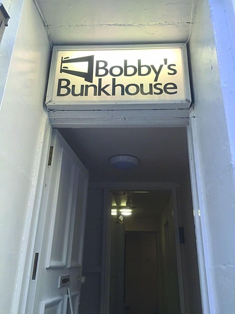 Bobby's Bunkhouse - Hostel 2