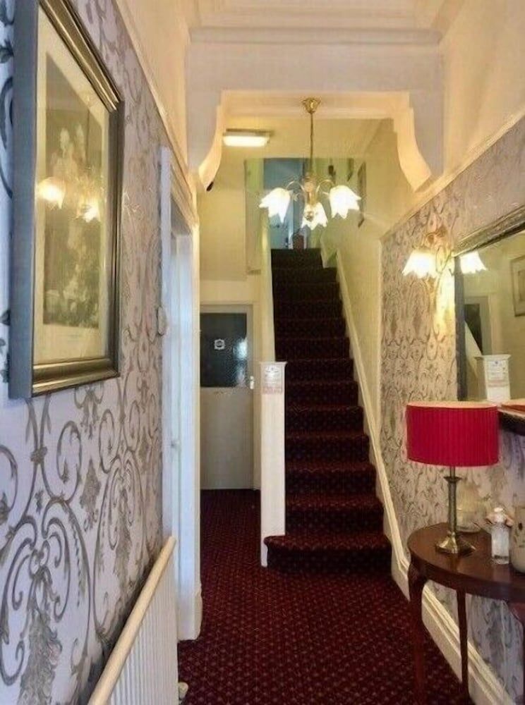 Dunromin Hotel 2