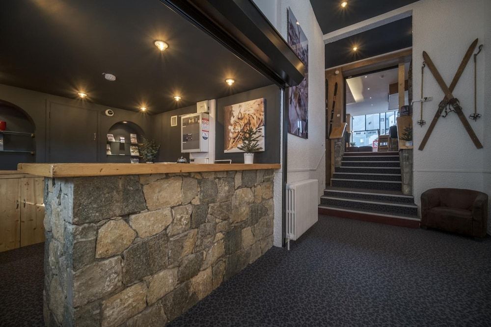 Curling Hôtel & Bar 2