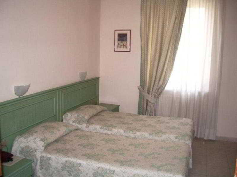 Hotel Villa Molinari 2