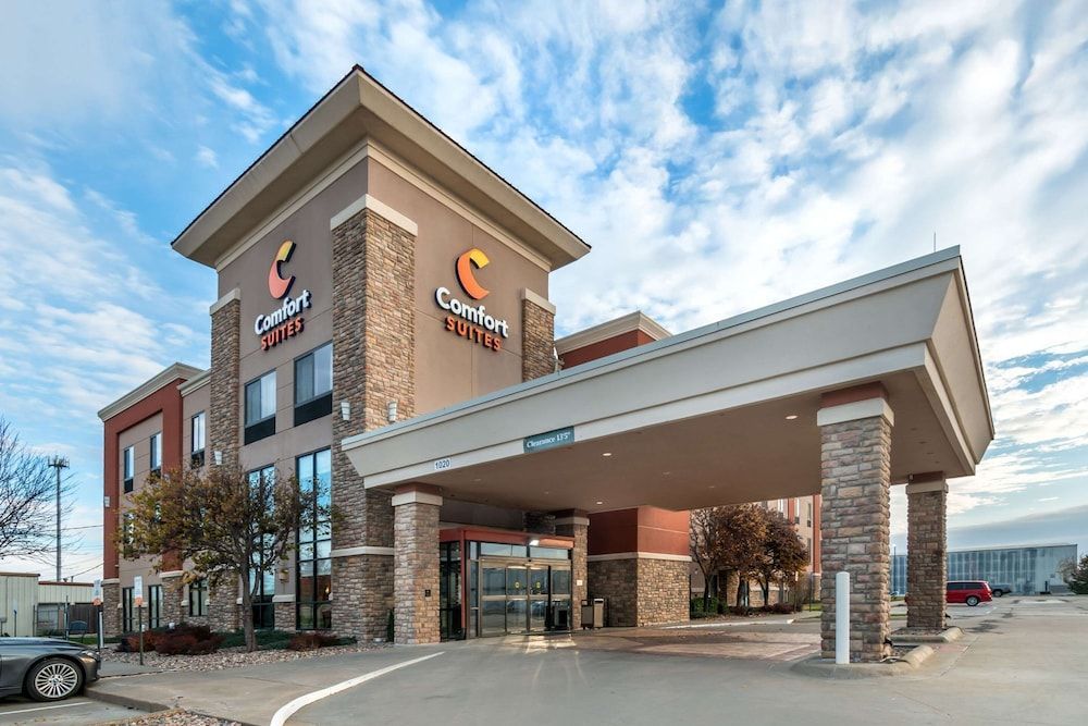 Comfort Suites Manhattan 1