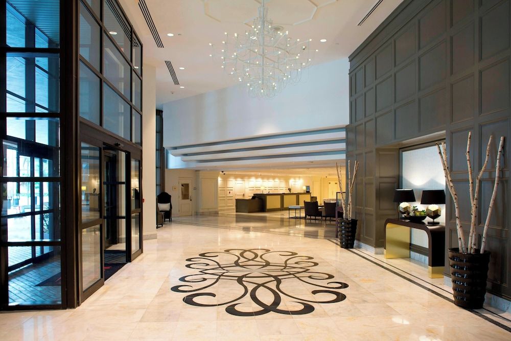 New Orleans Marriott Metairie At Lakeway 2