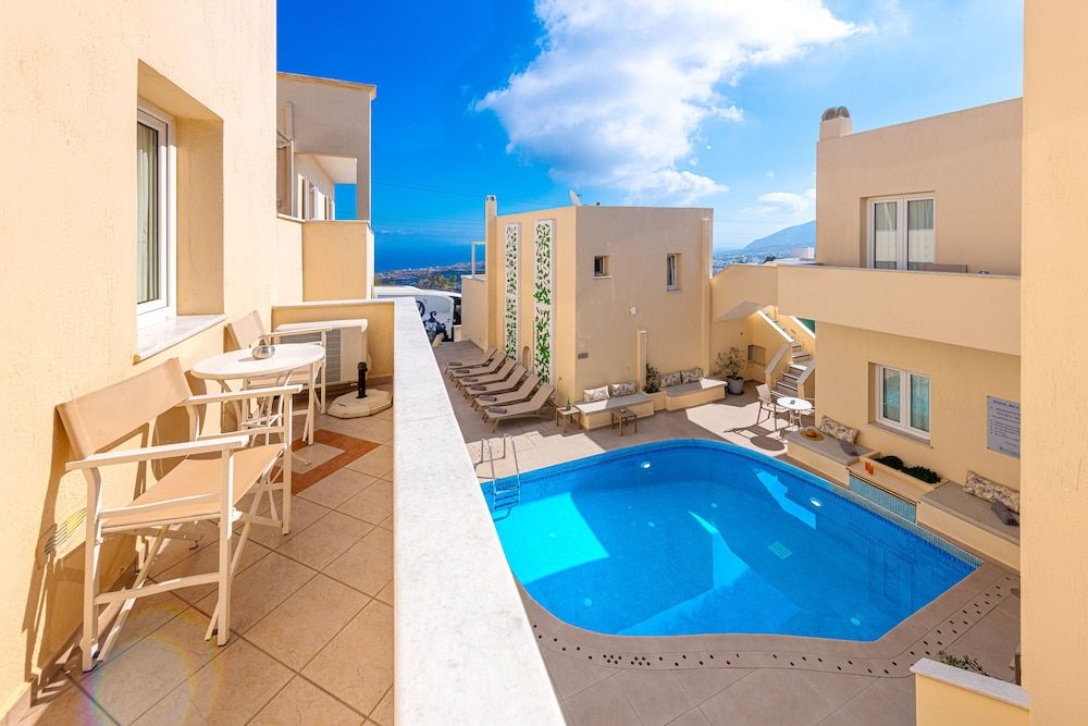 Reverie Santorini Hotel 1