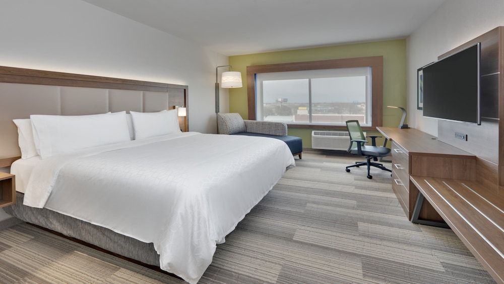 Holiday Inn Express & Suites OKLAHOMA CITY WEST-YUKON by IHG 2