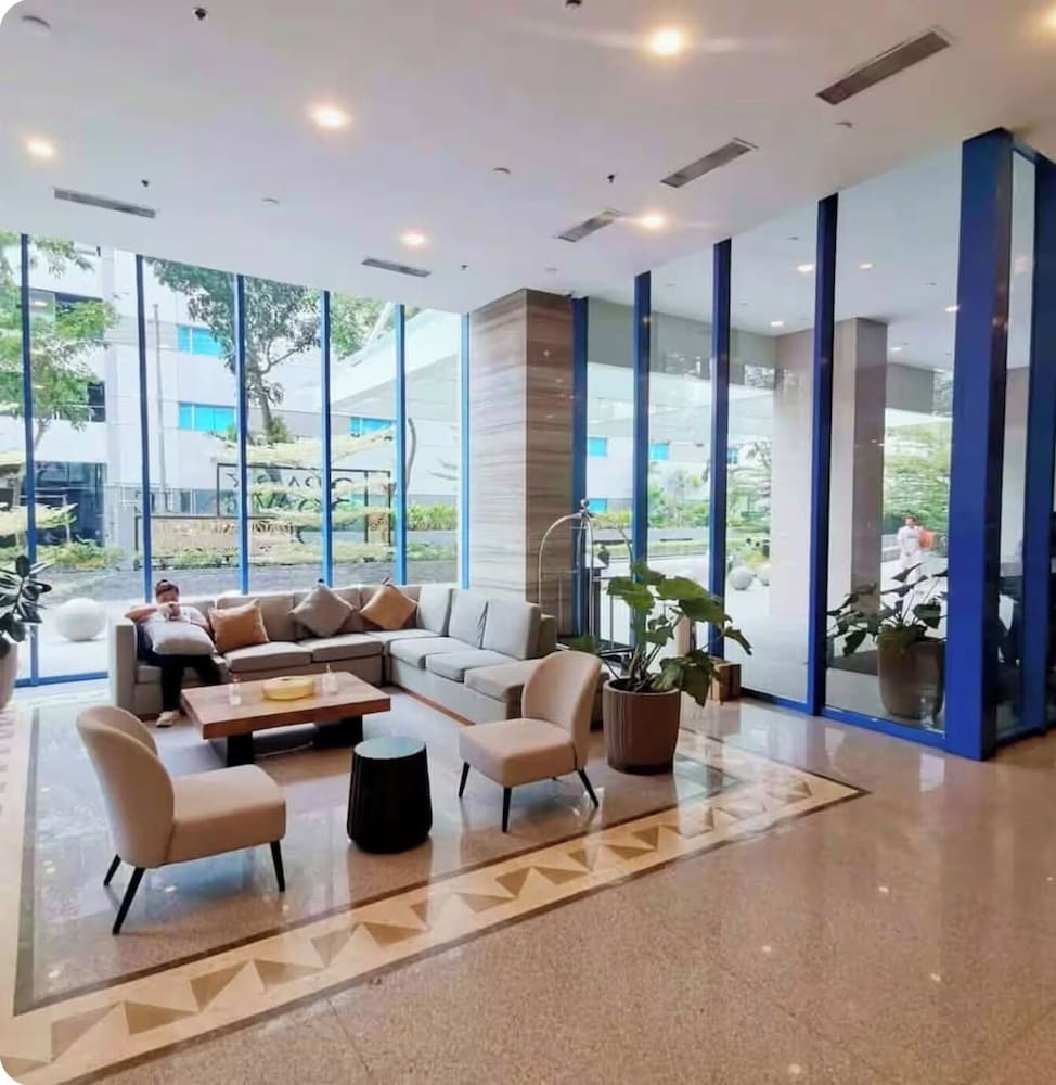 Luxury Studio 38 Park Ave 1