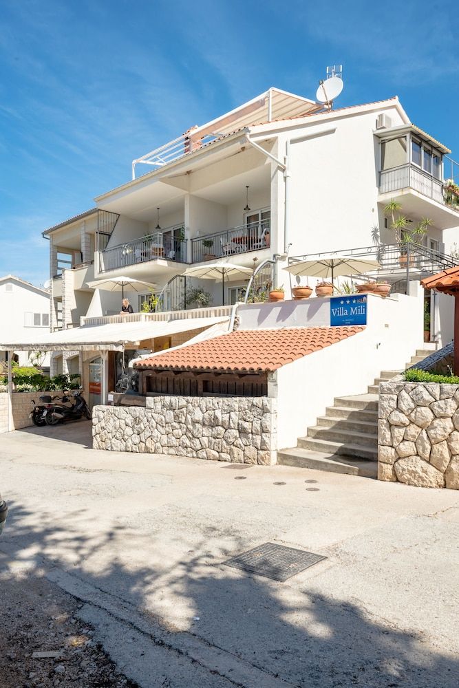 Villa Mili 1