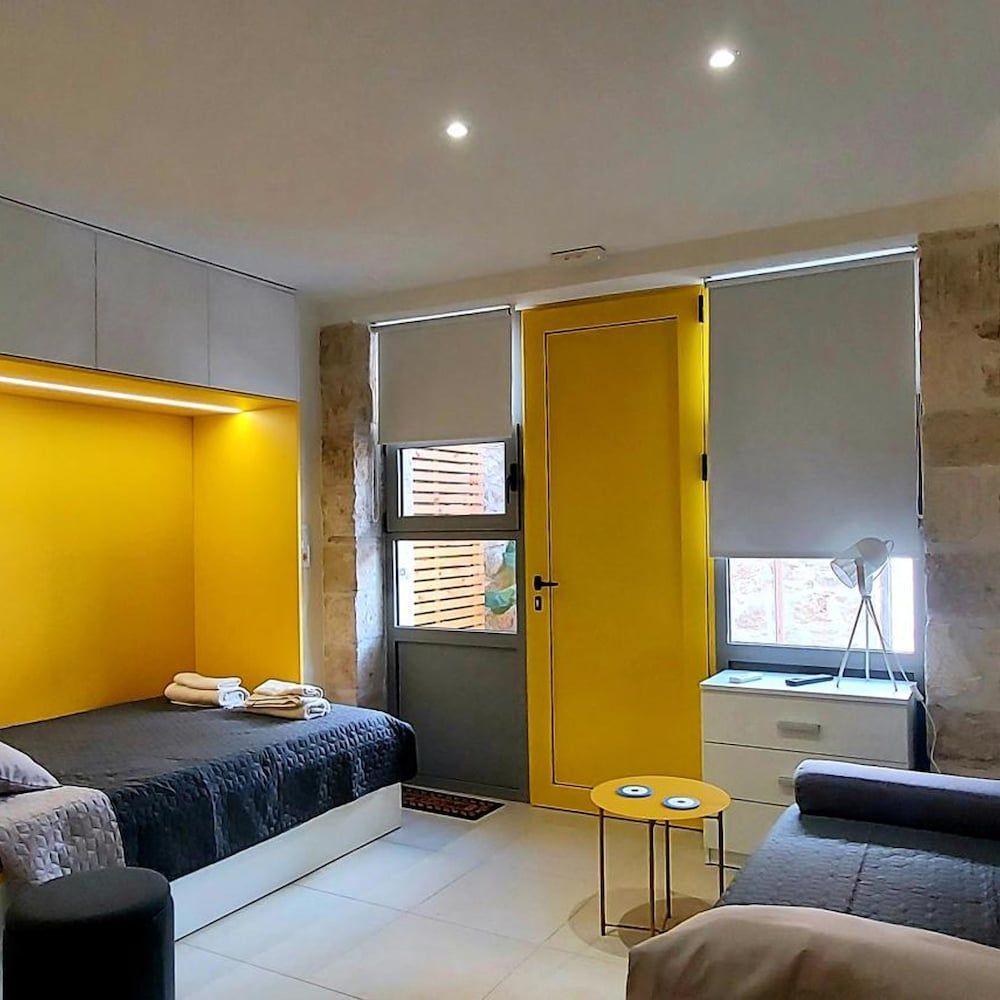 Bracket in Heraklion 1