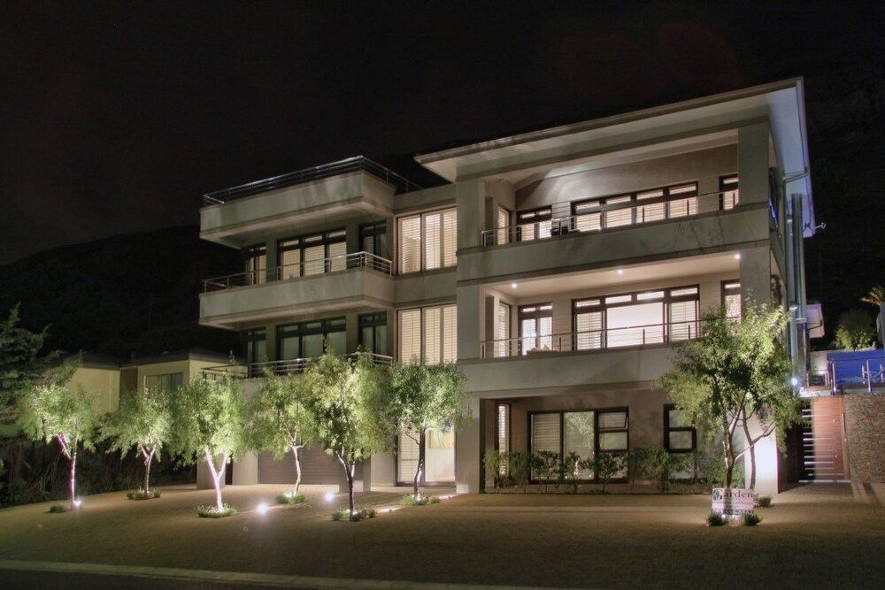 Selkirk House 1