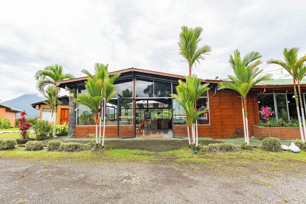Chateau Arenal 1