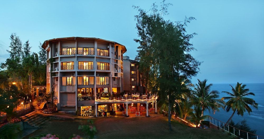 Sinclairs Bayview 1