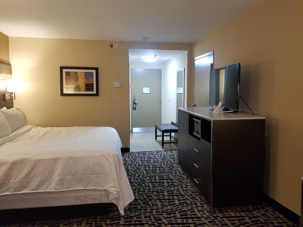 Holiday Inn Poughkeepsie by IHG 2