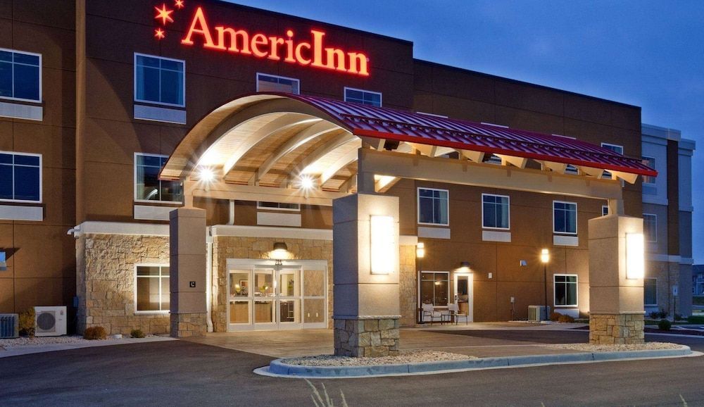 AmericInn by Wyndham Waupun 1