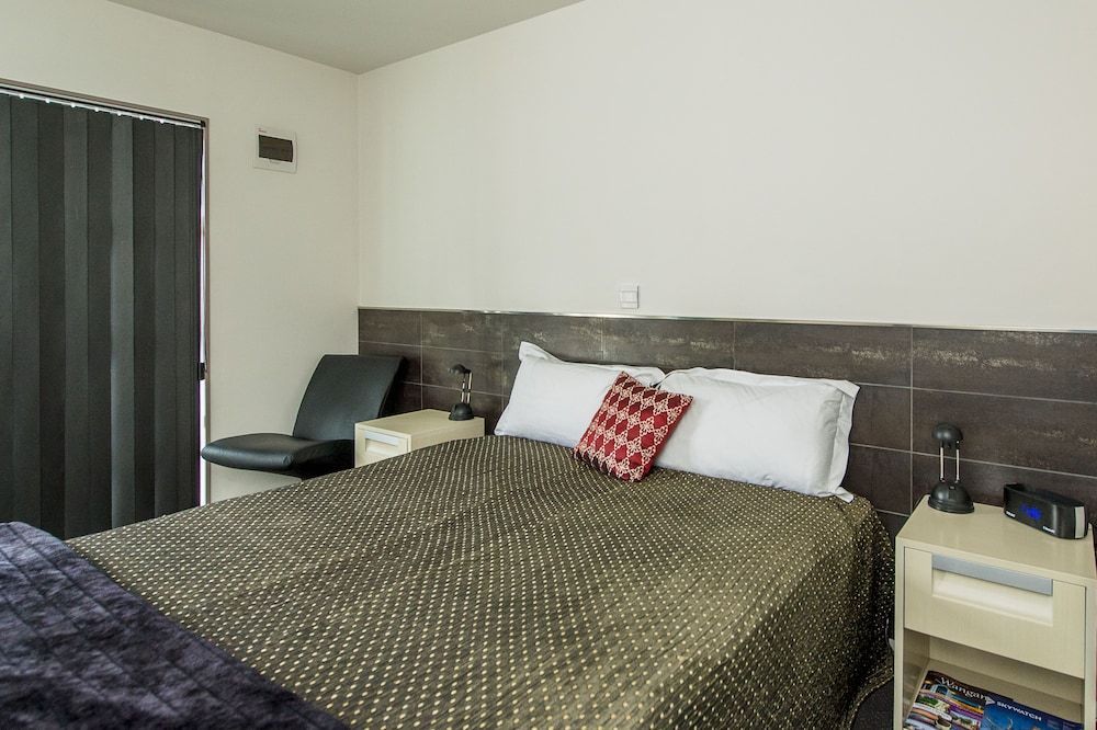 151 On London Motel & Conference Centre 2