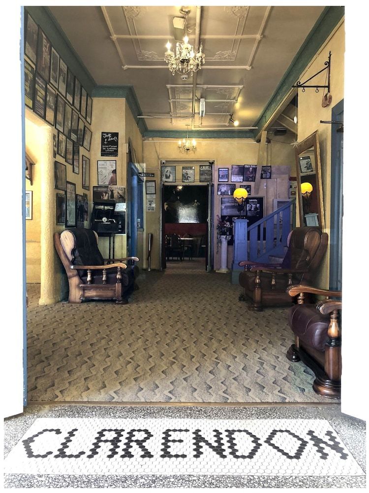 The Clarendon Motel Katoomba 2