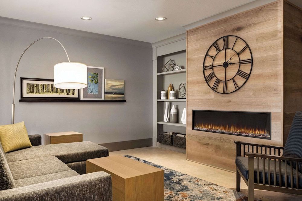 Country Inn & Suites by Radisson, St Cloud East, MN 2
