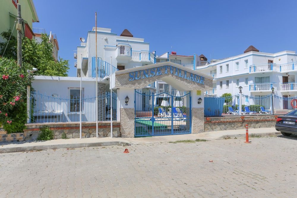Sunset Village Apart Otel 1