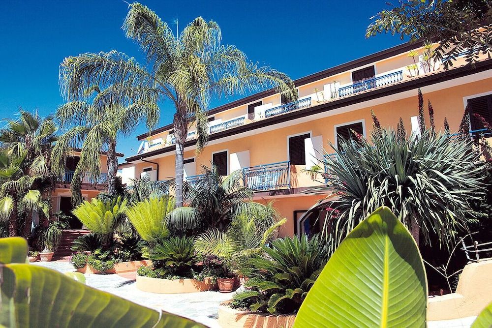 Residence Esmeraldo 1