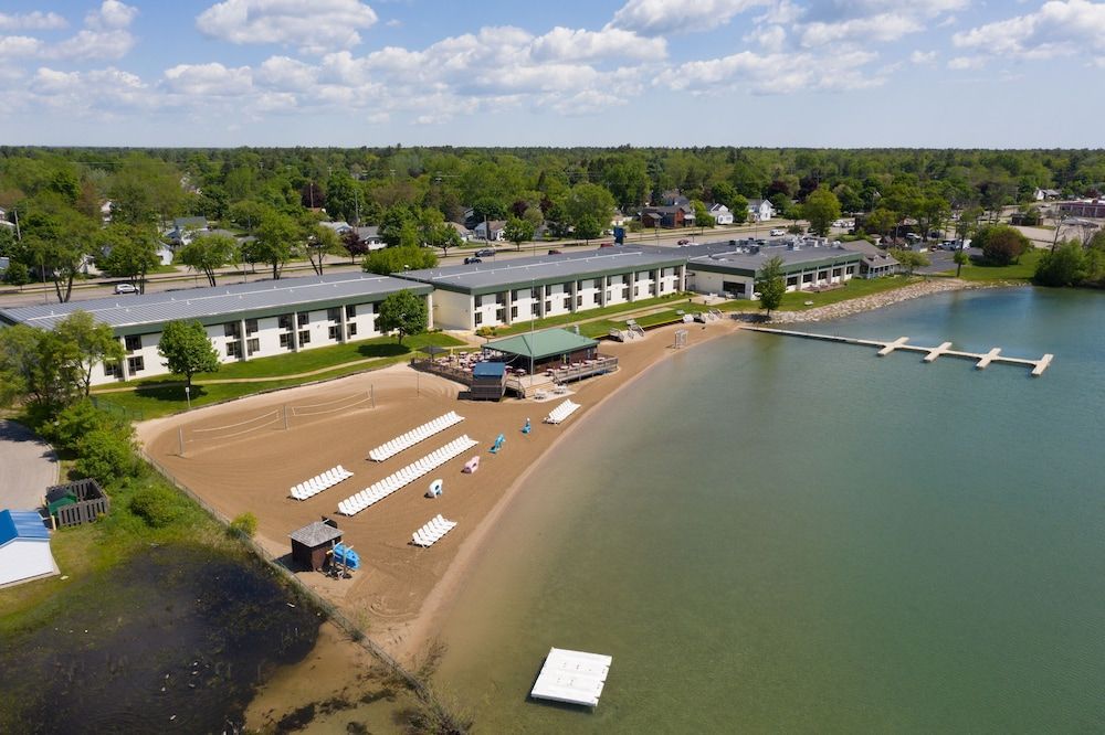 Tawas Bay Beach Resort & Conference Center 1