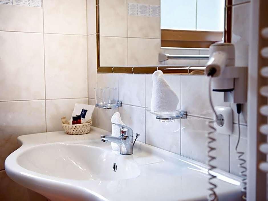Aktiv & Vitalhotel Bergcristall 1