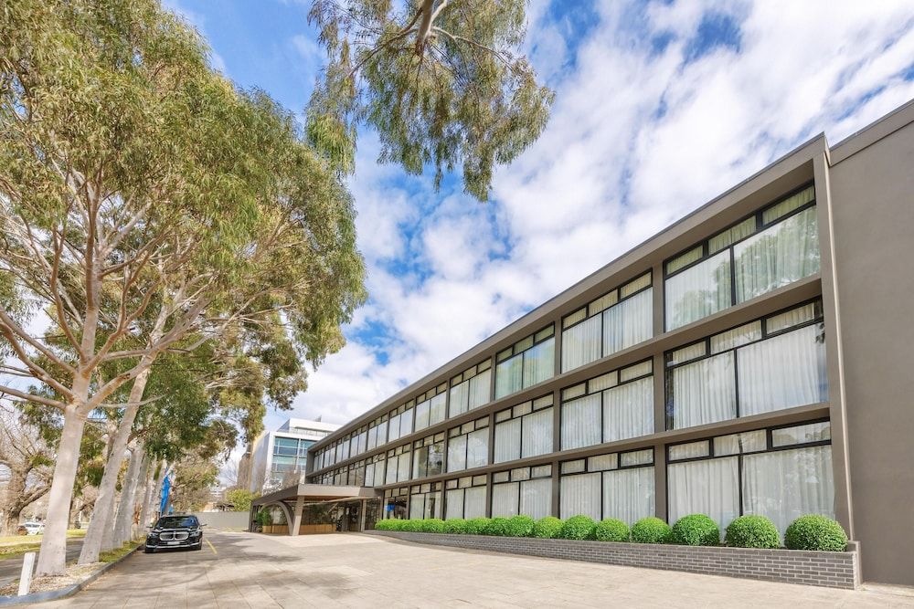 Park Inn by Radisson Melbourne Carlton 1