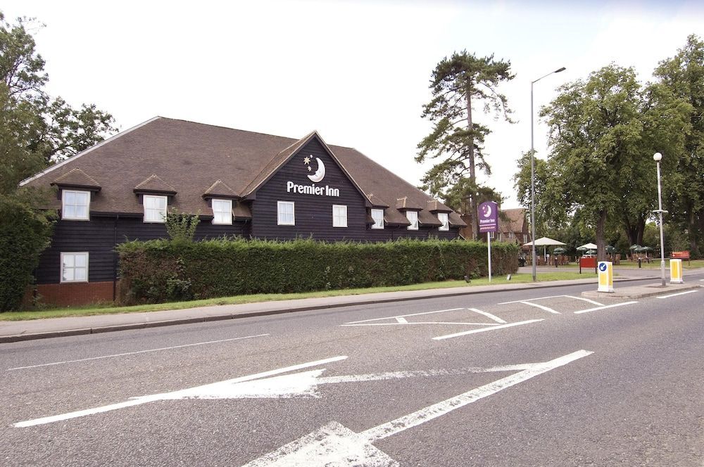 Premier Inn Tonbridge North 1
