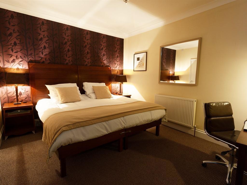 Town House Rooms 2