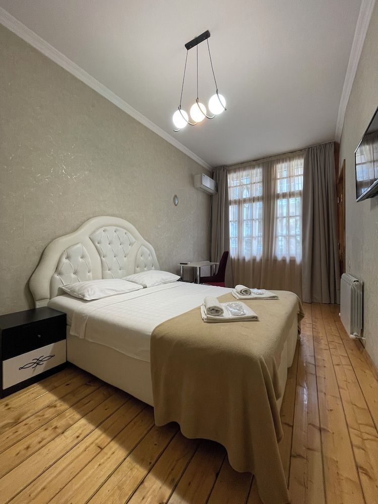 Guest House Goari 2