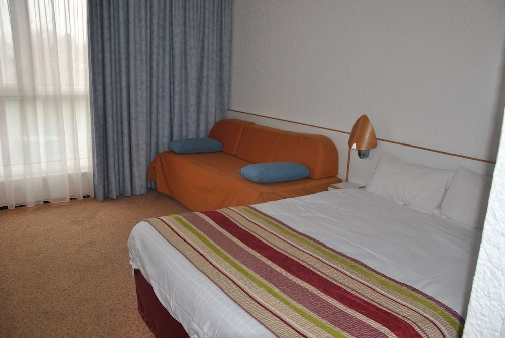 ibis Styles Lille Neuville en Ferrain 2