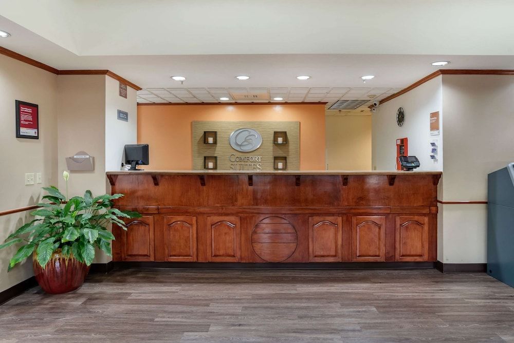 Comfort Suites Jacksonville Airport 2
