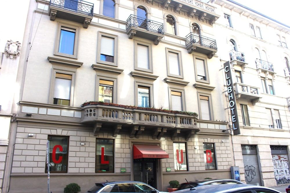 Club Hotel 1