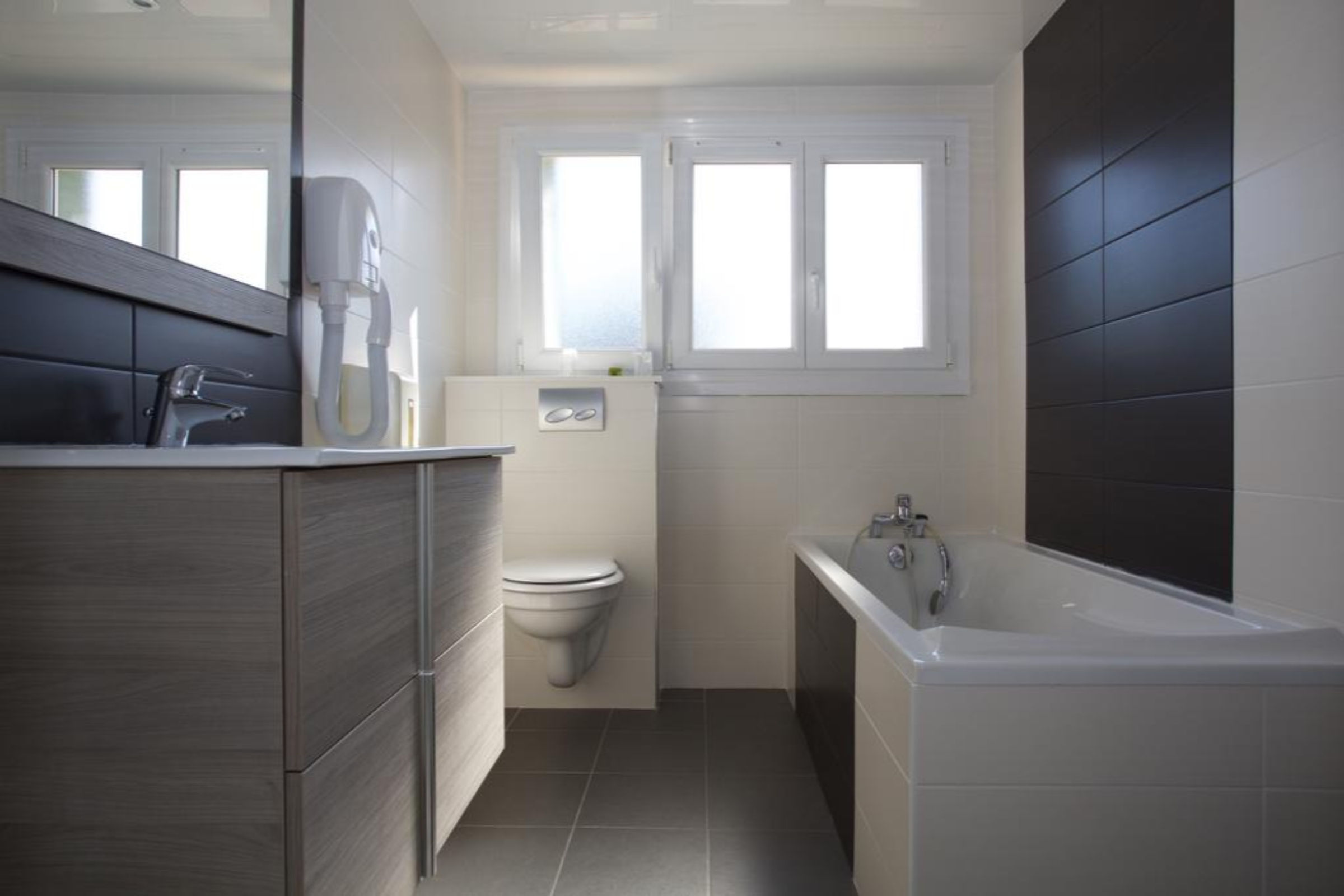 Logis Hotel Restaurant Spa Beau Site 1