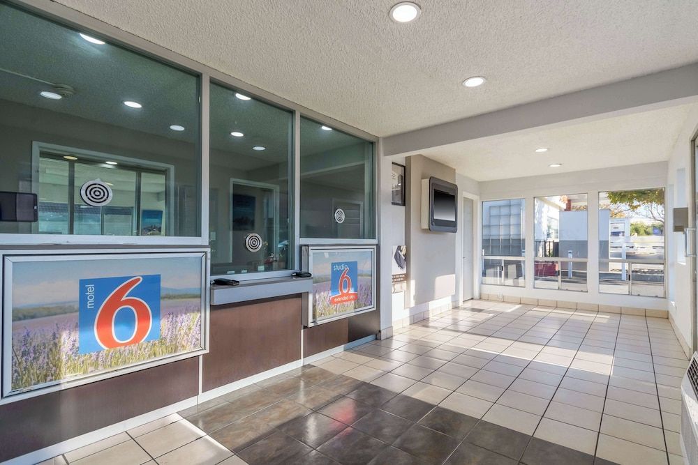 Motel 6 Hayward, CA- Silicon Valley Gateway 2
