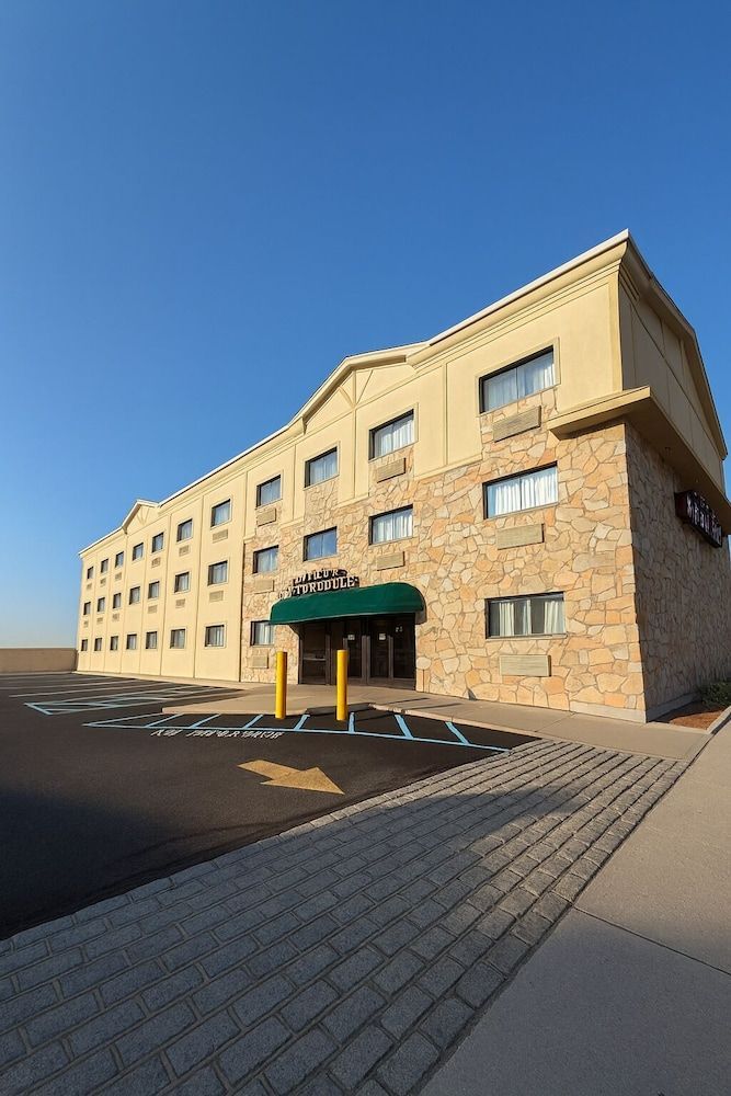 Floral Park Motor Lodge 1