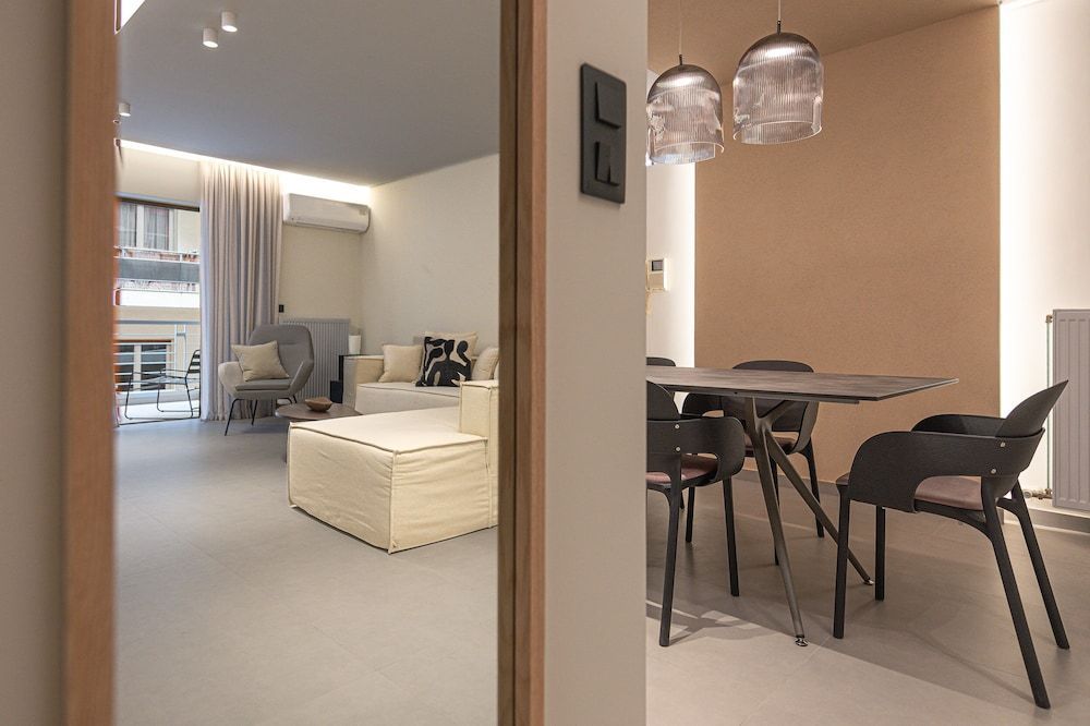 Phaedrus Living: Luxury Modern City Flat Koukaki 2