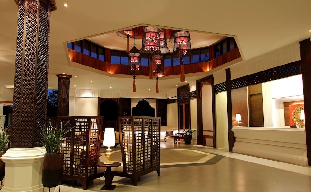 Le Palais Juliana Experience tradition on us Book 2 nights and get a free morning alms-giving session 2