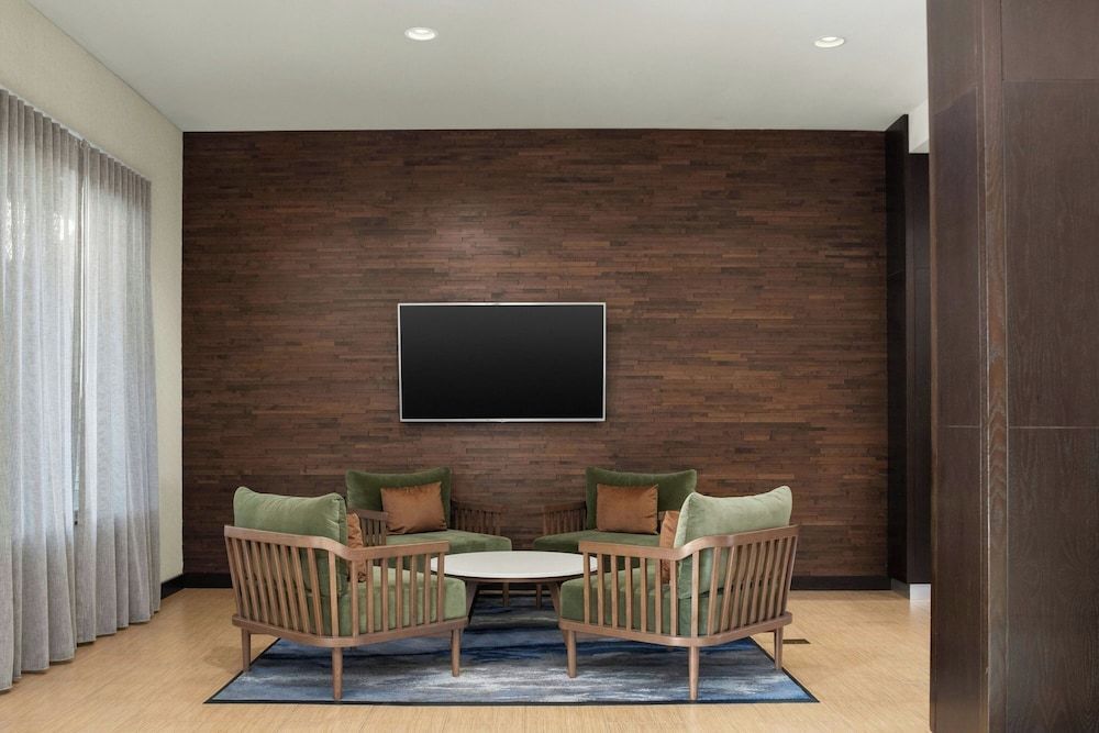 Fairfield Inn & Suites Riverside Corona/Norco 2